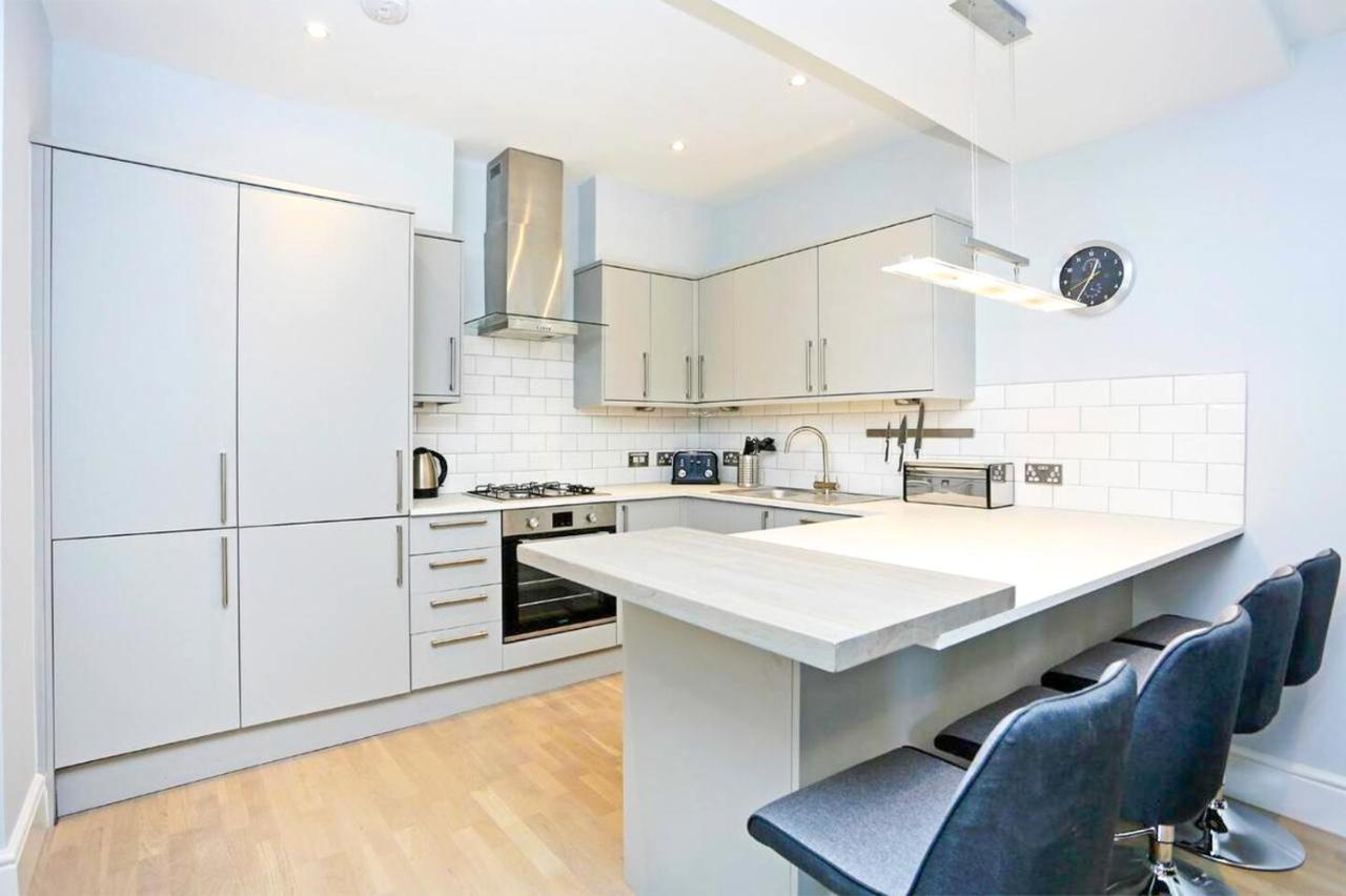 Ultra Modern, Stylish Apartment Next To Princes St Edinburgh Dış mekan fotoğraf