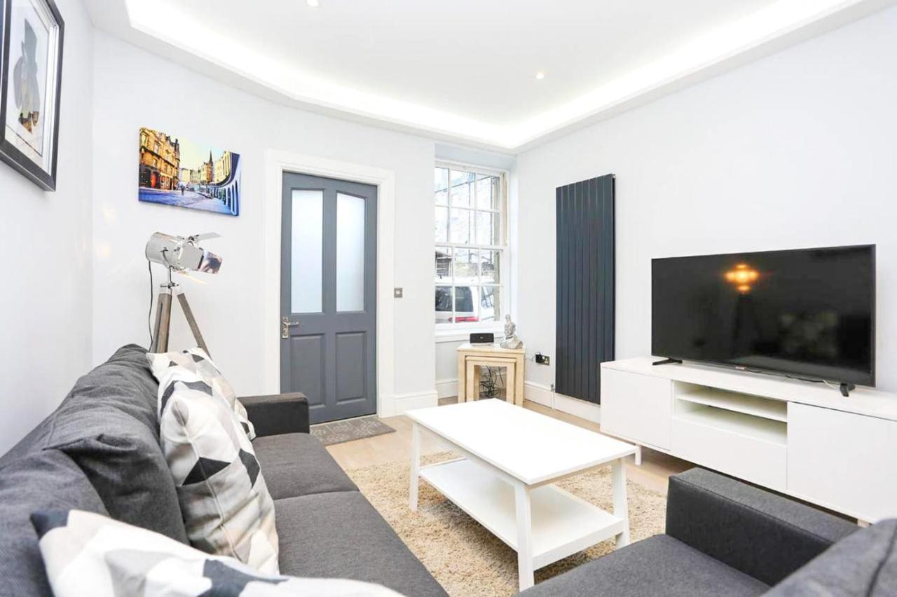 Ultra Modern, Stylish Apartment Next To Princes St Edinburgh Dış mekan fotoğraf